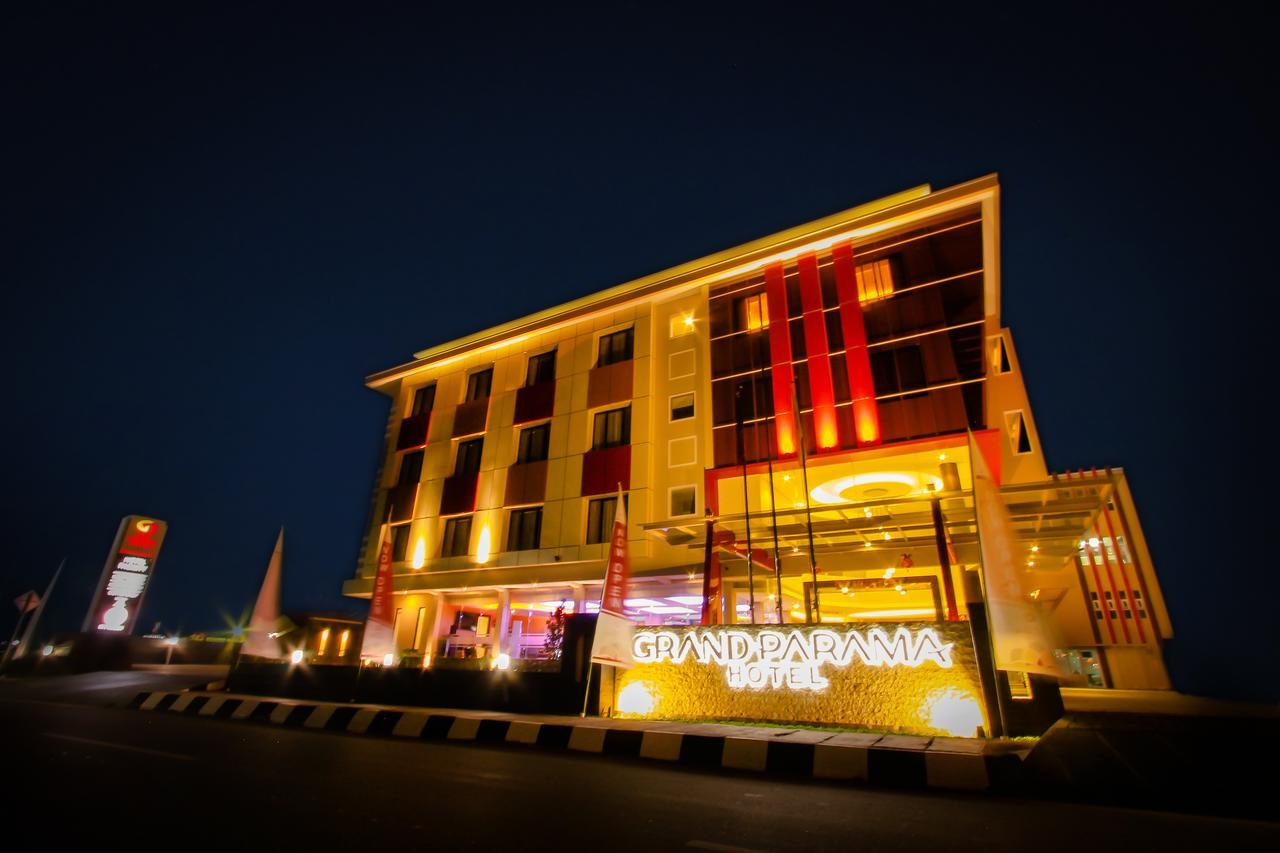 Grand Parama Hotel Tanjung Redep Exterior photo